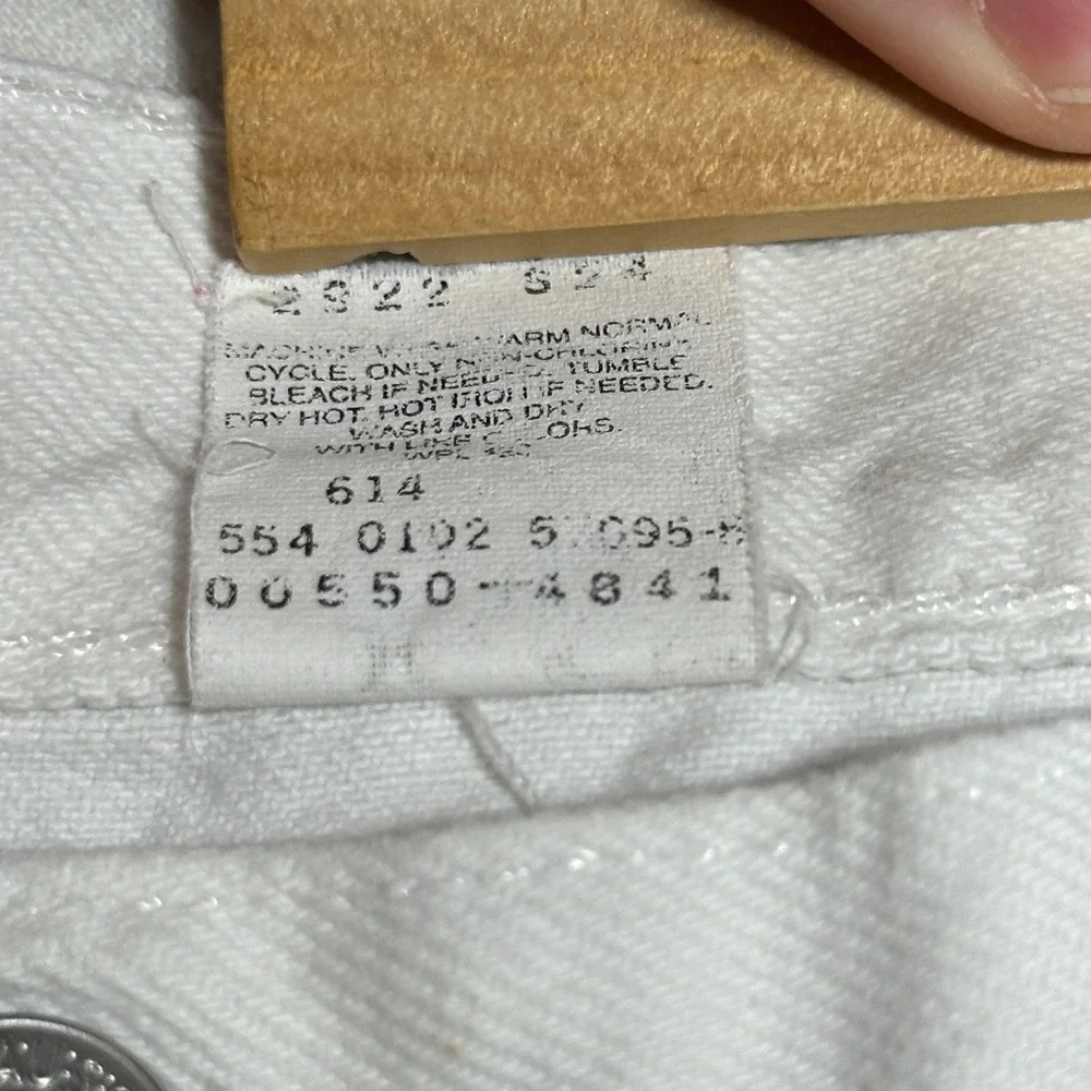 Vintage 90s Levis 550 Relaxed Fit Jeans White Denim Made in USA 36x30 00550-4841